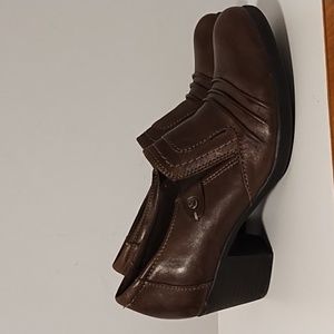Earth origins Leather Ankle Boots
